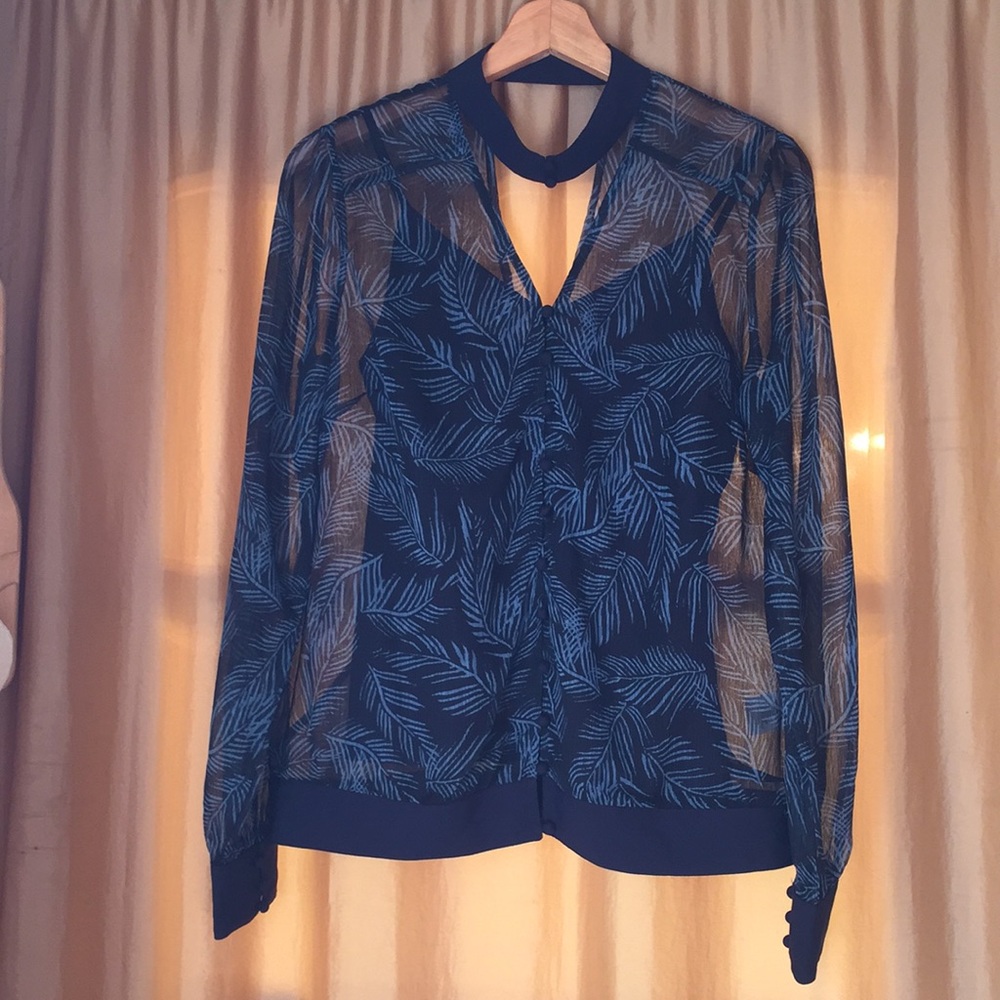 🌷3 for $60🌷Deal. NWOT Lady Dutch blouse.